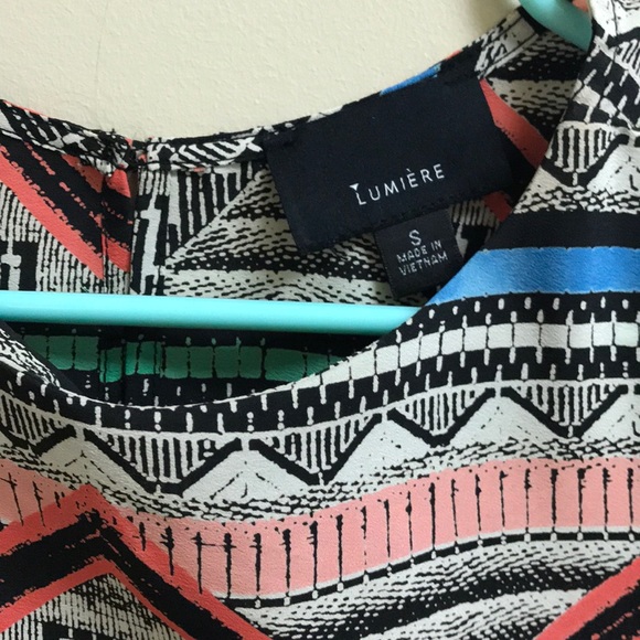 Patterned top - Picture 2 of 3